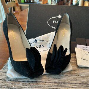 Stunning PRADA 36 EU Heels